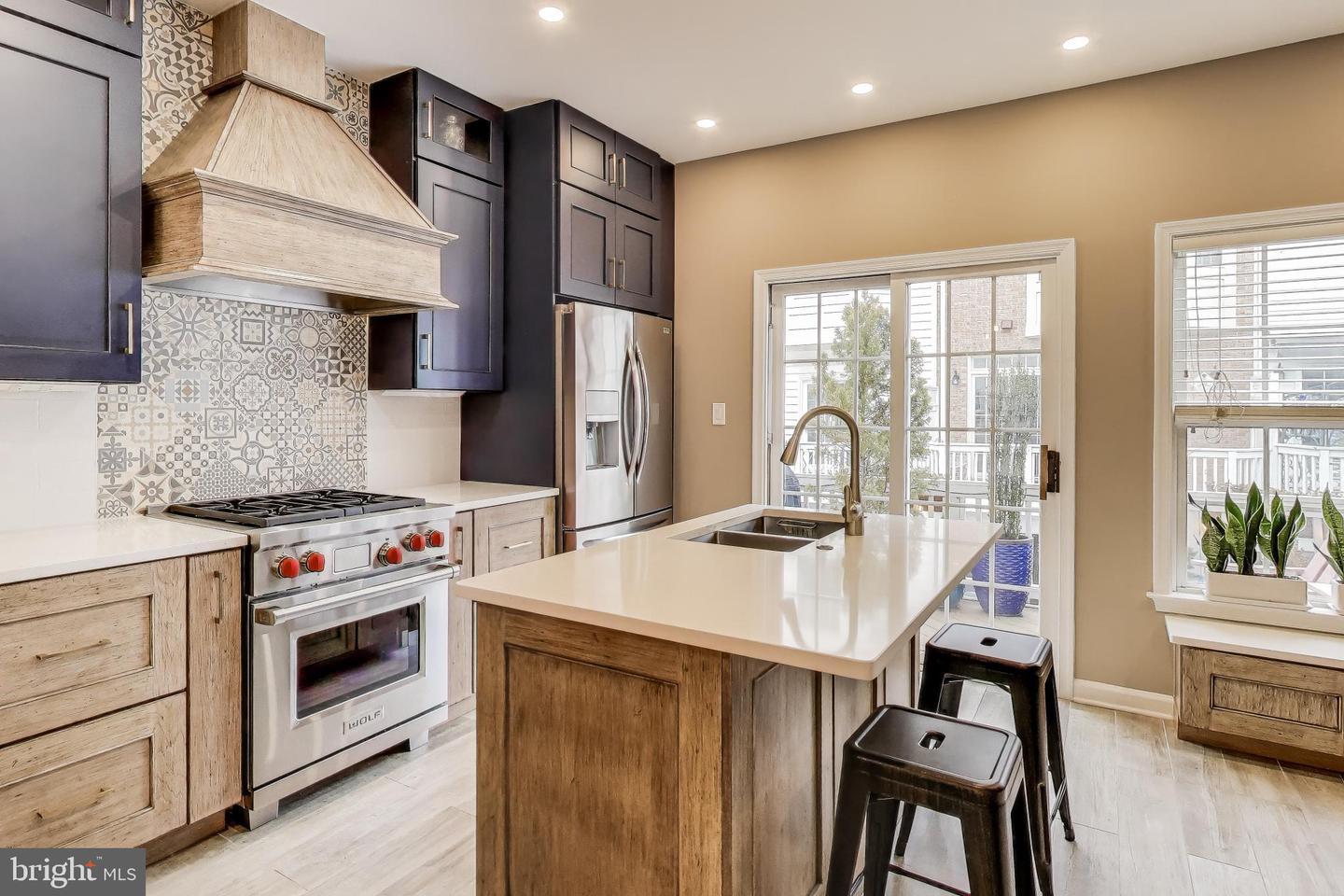 814 CAPITOL SQUARE PL SW, WASHINGTON, District Of Columbia 20024, 4 Bedrooms Bedrooms, ,3 BathroomsBathrooms,Residential,For sale,814 CAPITOL SQUARE PL SW,DCDC2241402 MLS # DCDC2241402