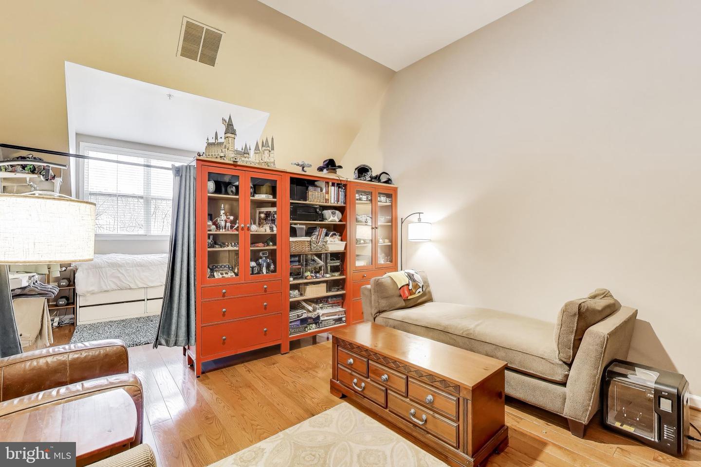 814 CAPITOL SQUARE PL SW, WASHINGTON, District Of Columbia 20024, 4 Bedrooms Bedrooms, ,3 BathroomsBathrooms,Residential,For sale,814 CAPITOL SQUARE PL SW,DCDC2241402 MLS # DCDC2241402