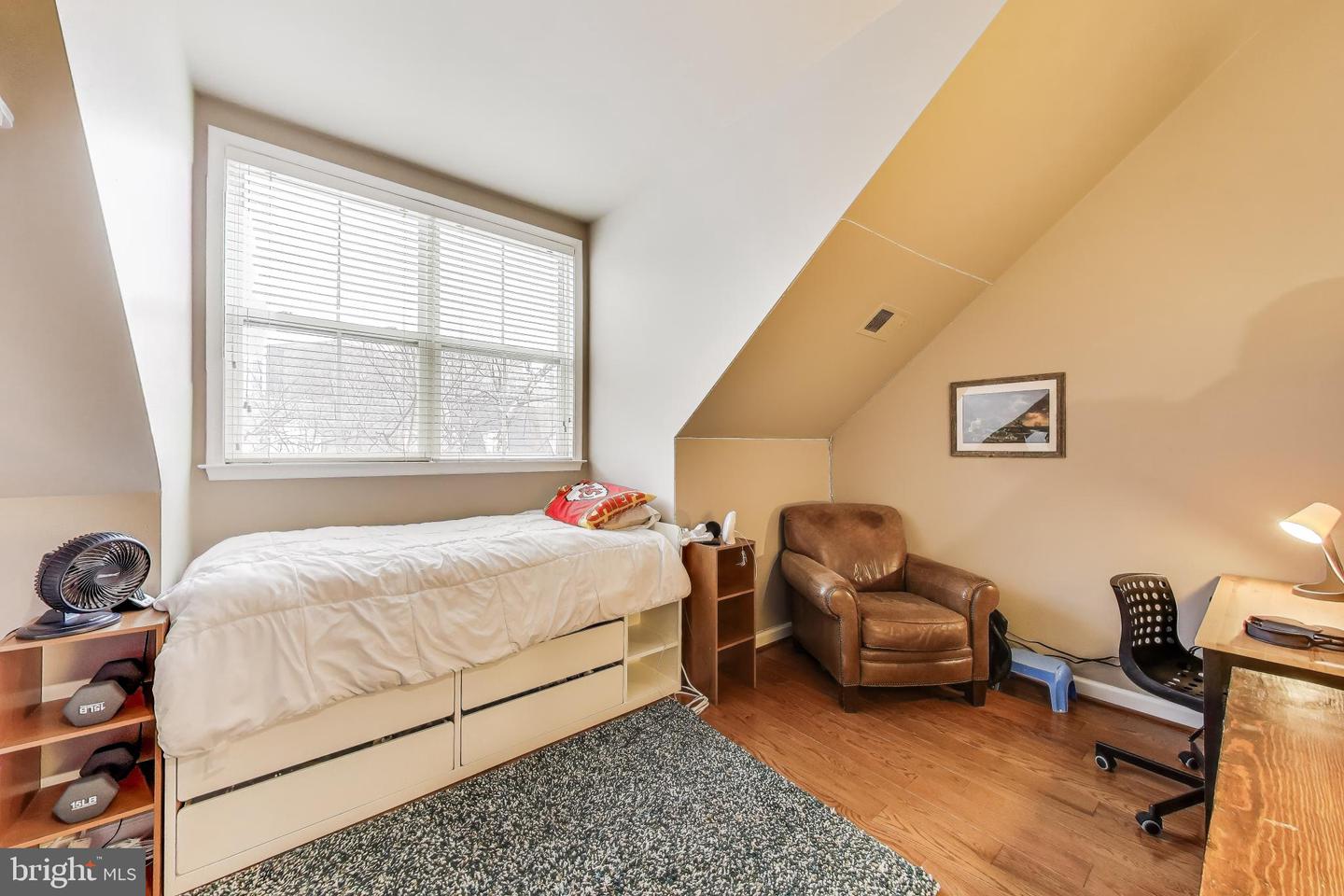 814 CAPITOL SQUARE PL SW, WASHINGTON, District Of Columbia 20024, 4 Bedrooms Bedrooms, ,3 BathroomsBathrooms,Residential,For sale,814 CAPITOL SQUARE PL SW,DCDC2241402 MLS # DCDC2241402