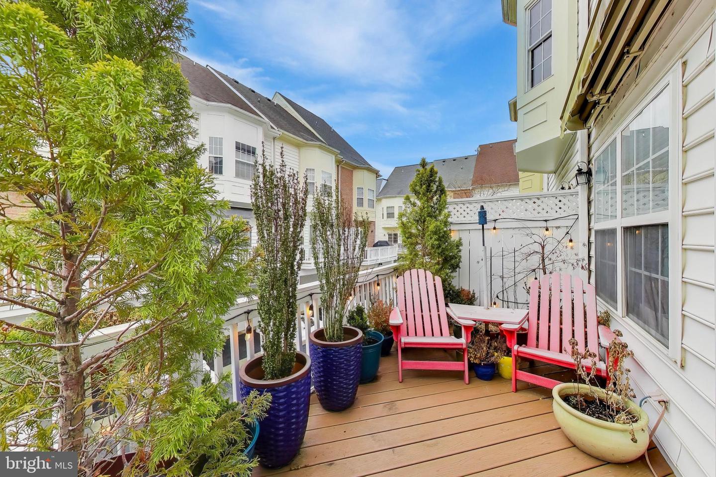 814 CAPITOL SQUARE PL SW, WASHINGTON, District Of Columbia 20024, 4 Bedrooms Bedrooms, ,3 BathroomsBathrooms,Residential,For sale,814 CAPITOL SQUARE PL SW,DCDC2241402 MLS # DCDC2241402