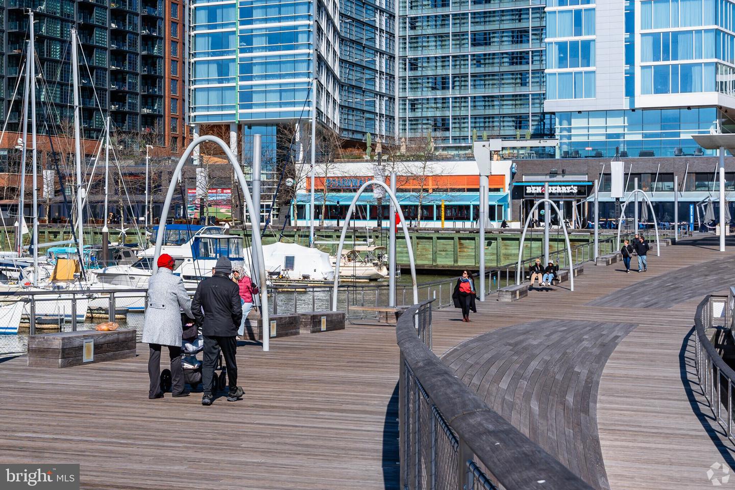 814 CAPITOL SQUARE PL SW, WASHINGTON, District Of Columbia 20024, 4 Bedrooms Bedrooms, ,3 BathroomsBathrooms,Residential,For sale,814 CAPITOL SQUARE PL SW,DCDC2241402 MLS # DCDC2241402