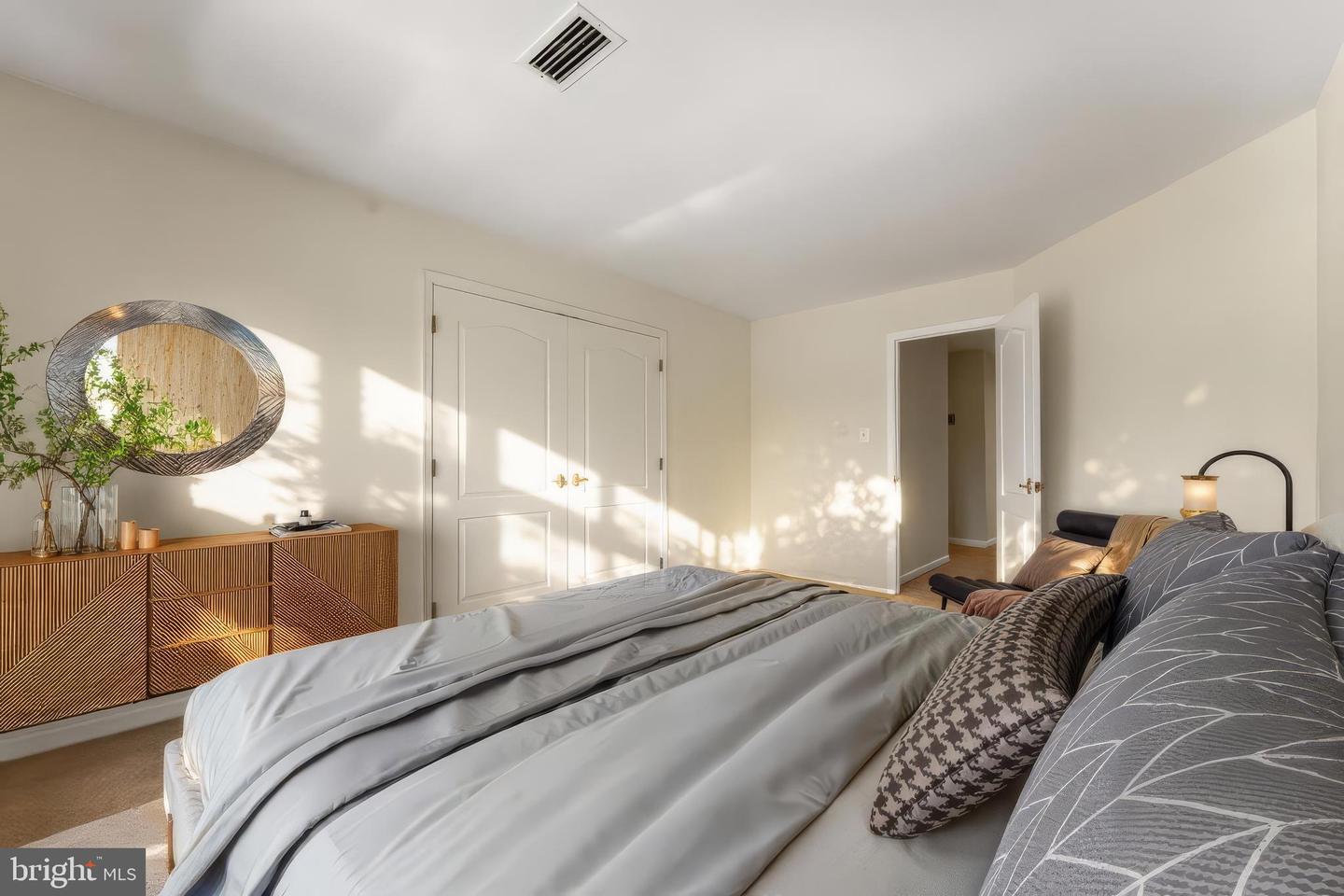 13103 ANVIL PL, HERNDON, Virginia 20171, 4 Bedrooms Bedrooms, 15 Rooms Rooms,3 BathroomsBathrooms,Residential,For sale,13103 ANVIL PL,VAFX2285914 MLS # VAFX2285914