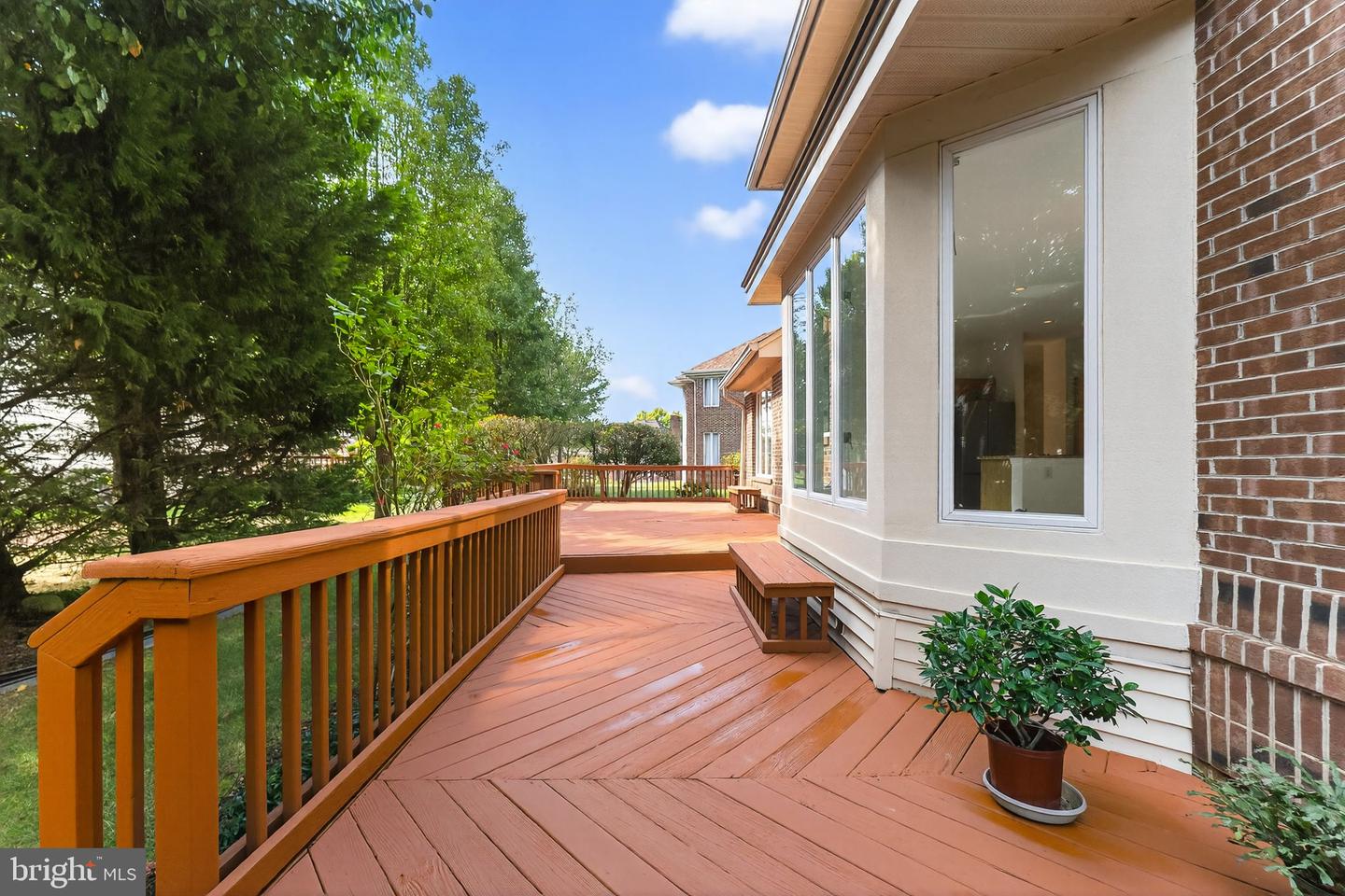 13103 ANVIL PL, HERNDON, Virginia 20171, 4 Bedrooms Bedrooms, 15 Rooms Rooms,3 BathroomsBathrooms,Residential,For sale,13103 ANVIL PL,VAFX2285914 MLS # VAFX2285914