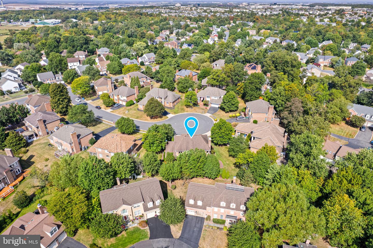 13103 ANVIL PL, HERNDON, Virginia 20171, 4 Bedrooms Bedrooms, 15 Rooms Rooms,3 BathroomsBathrooms,Residential,For sale,13103 ANVIL PL,VAFX2285914 MLS # VAFX2285914