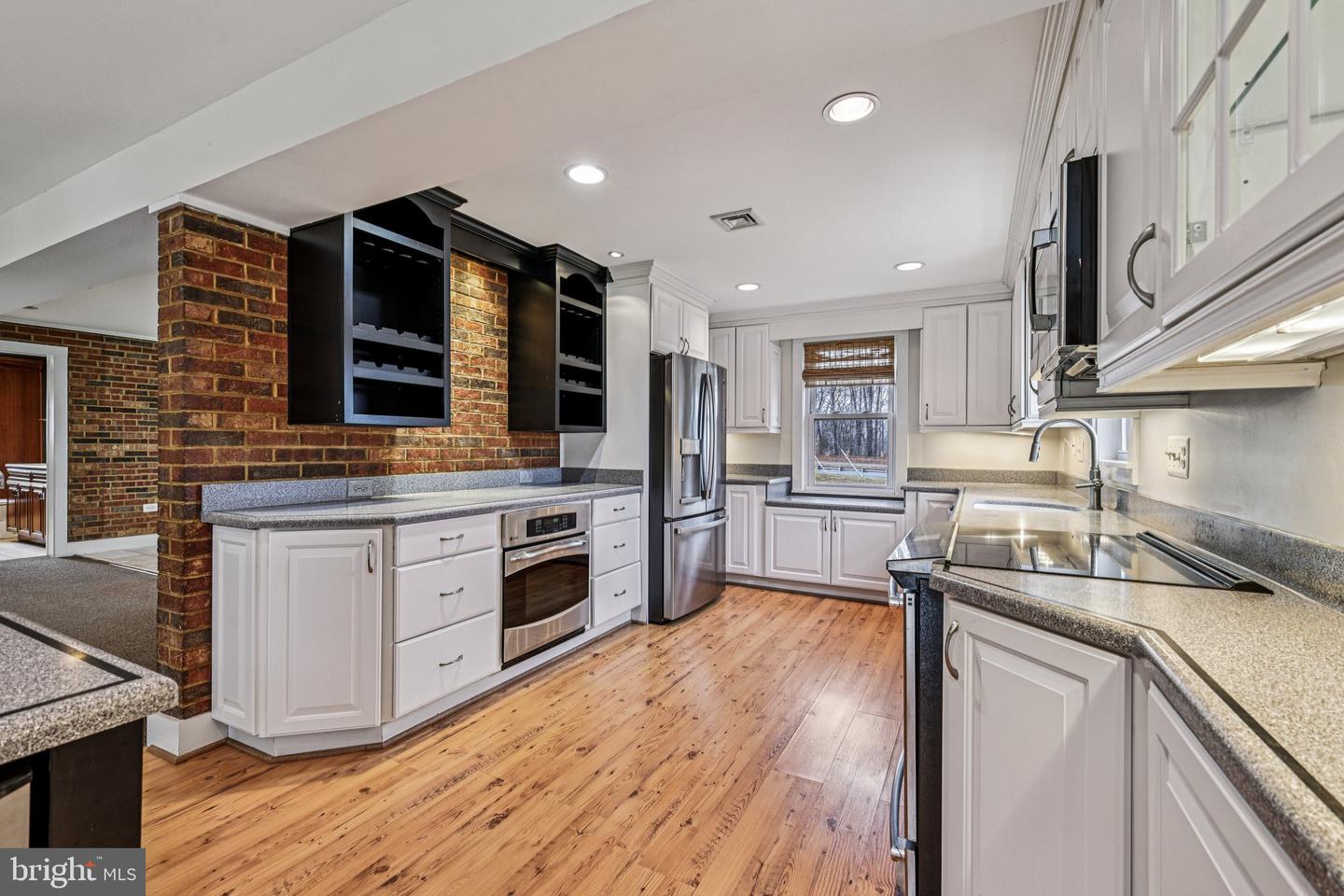 11719 DUMFRIES RD, MANASSAS, Virginia 20112, 3 Bedrooms Bedrooms, ,2 BathroomsBathrooms,Residential,For sale,11719 DUMFRIES RD,VAPW2110616 MLS # VAPW2110616