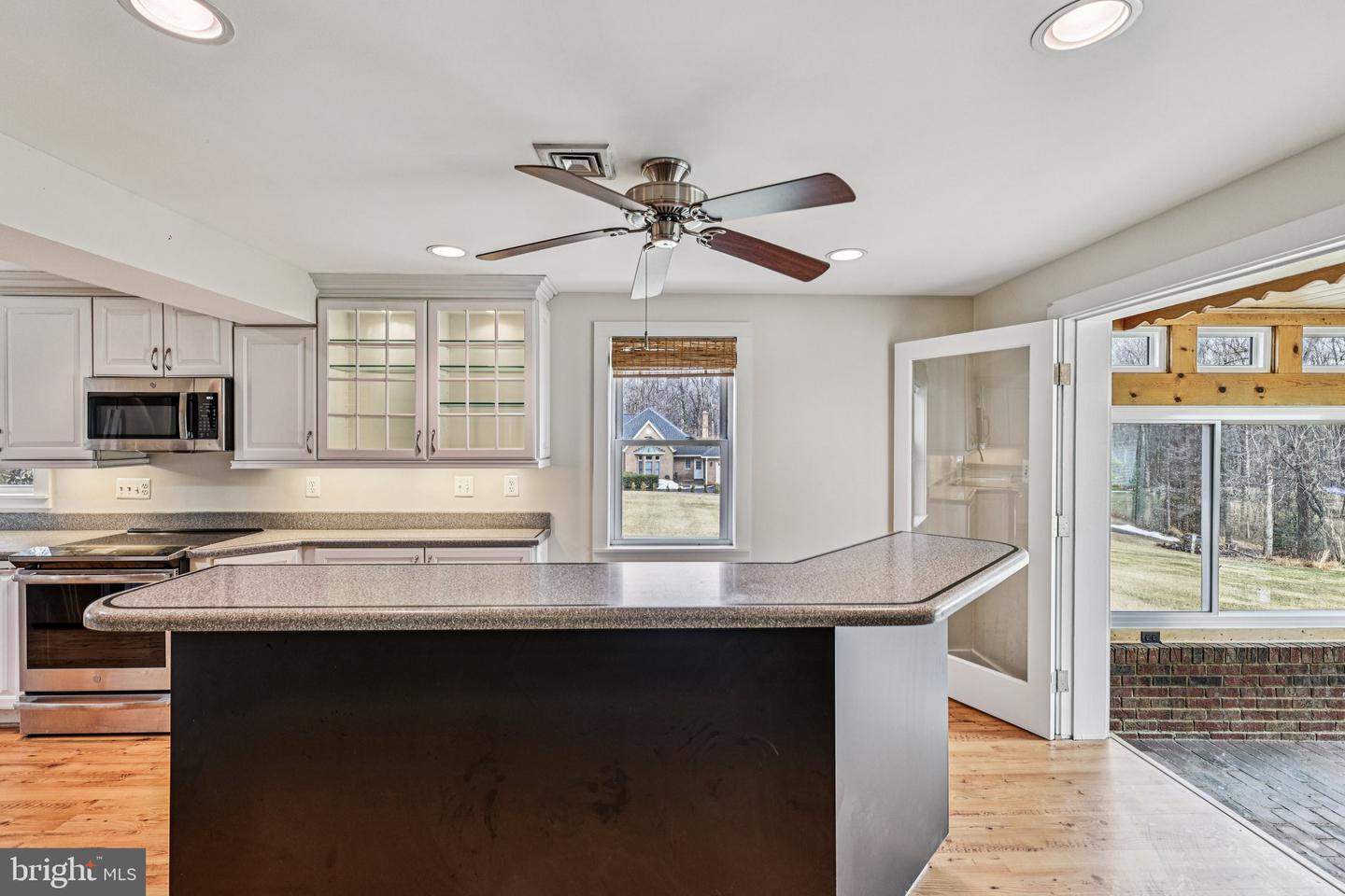 11719 DUMFRIES RD, MANASSAS, Virginia 20112, 3 Bedrooms Bedrooms, ,2 BathroomsBathrooms,Residential,For sale,11719 DUMFRIES RD,VAPW2110616 MLS # VAPW2110616