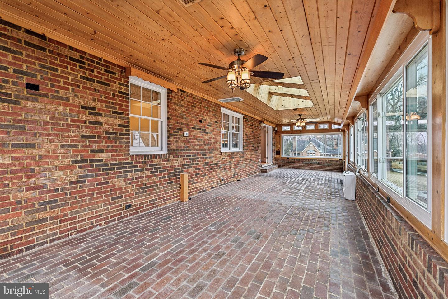 11719 DUMFRIES RD, MANASSAS, Virginia 20112, 3 Bedrooms Bedrooms, ,2 BathroomsBathrooms,Residential,For sale,11719 DUMFRIES RD,VAPW2110616 MLS # VAPW2110616