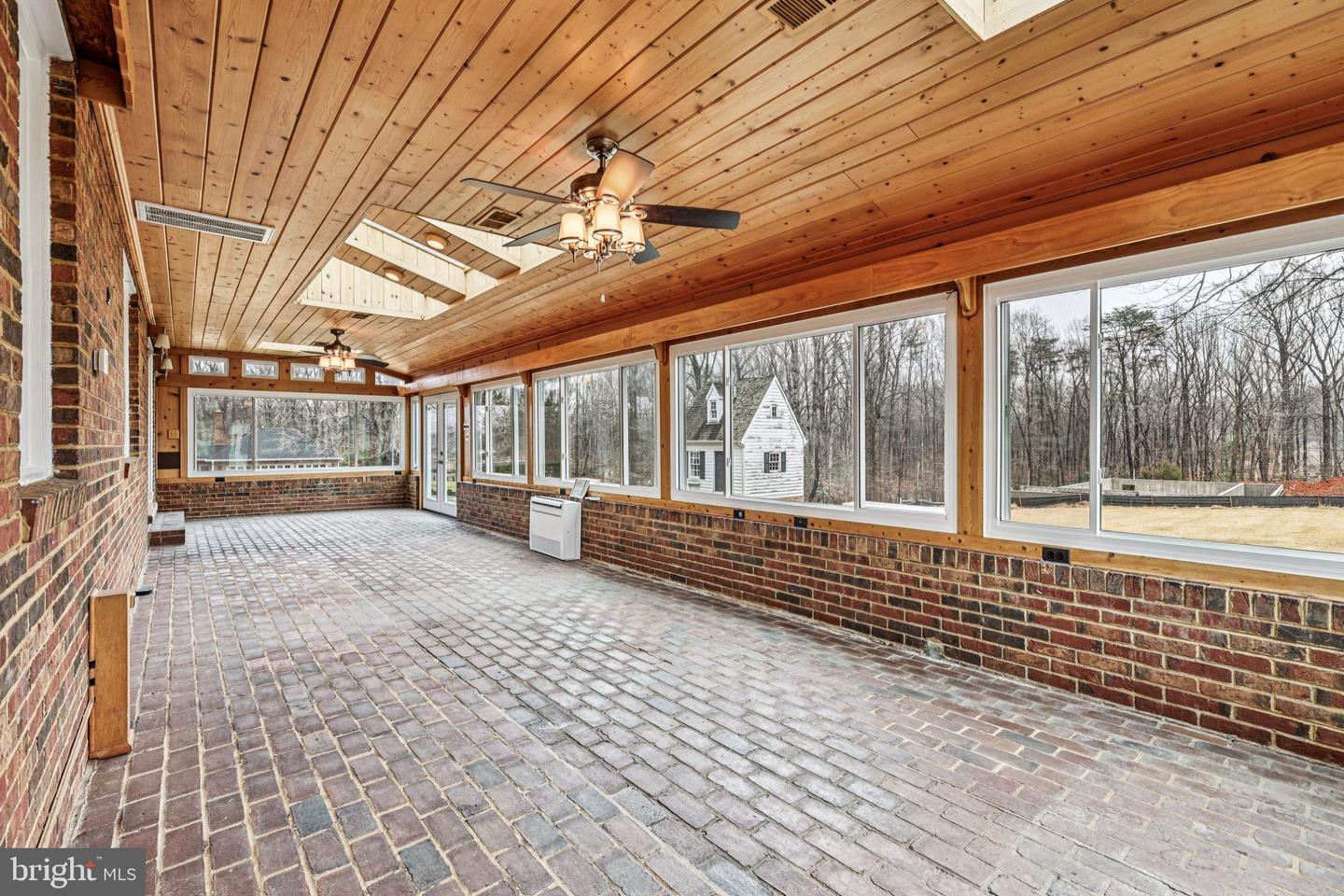 11719 DUMFRIES RD, MANASSAS, Virginia 20112, 3 Bedrooms Bedrooms, ,2 BathroomsBathrooms,Residential,For sale,11719 DUMFRIES RD,VAPW2110616 MLS # VAPW2110616