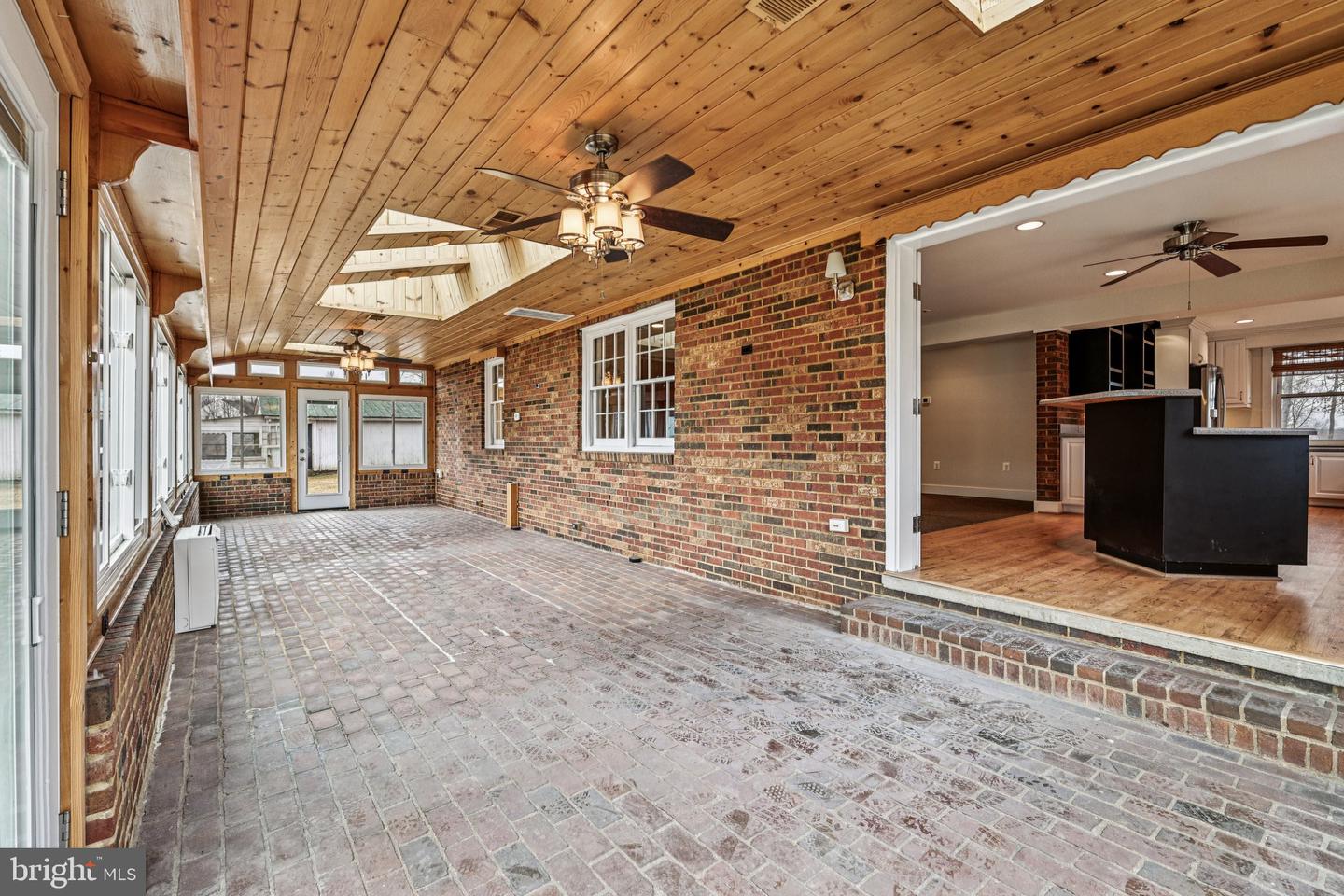 11719 DUMFRIES RD, MANASSAS, Virginia 20112, 3 Bedrooms Bedrooms, ,2 BathroomsBathrooms,Residential,For sale,11719 DUMFRIES RD,VAPW2110616 MLS # VAPW2110616