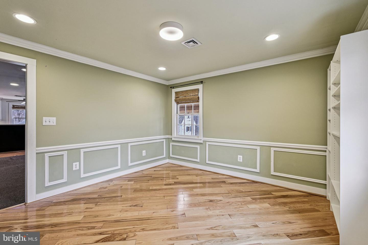 11719 DUMFRIES RD, MANASSAS, Virginia 20112, 3 Bedrooms Bedrooms, ,2 BathroomsBathrooms,Residential,For sale,11719 DUMFRIES RD,VAPW2110616 MLS # VAPW2110616