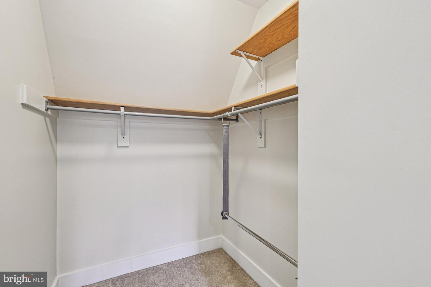 11719 DUMFRIES RD, MANASSAS, Virginia 20112, 3 Bedrooms Bedrooms, ,2 BathroomsBathrooms,Residential,For sale,11719 DUMFRIES RD,VAPW2110616 MLS # VAPW2110616