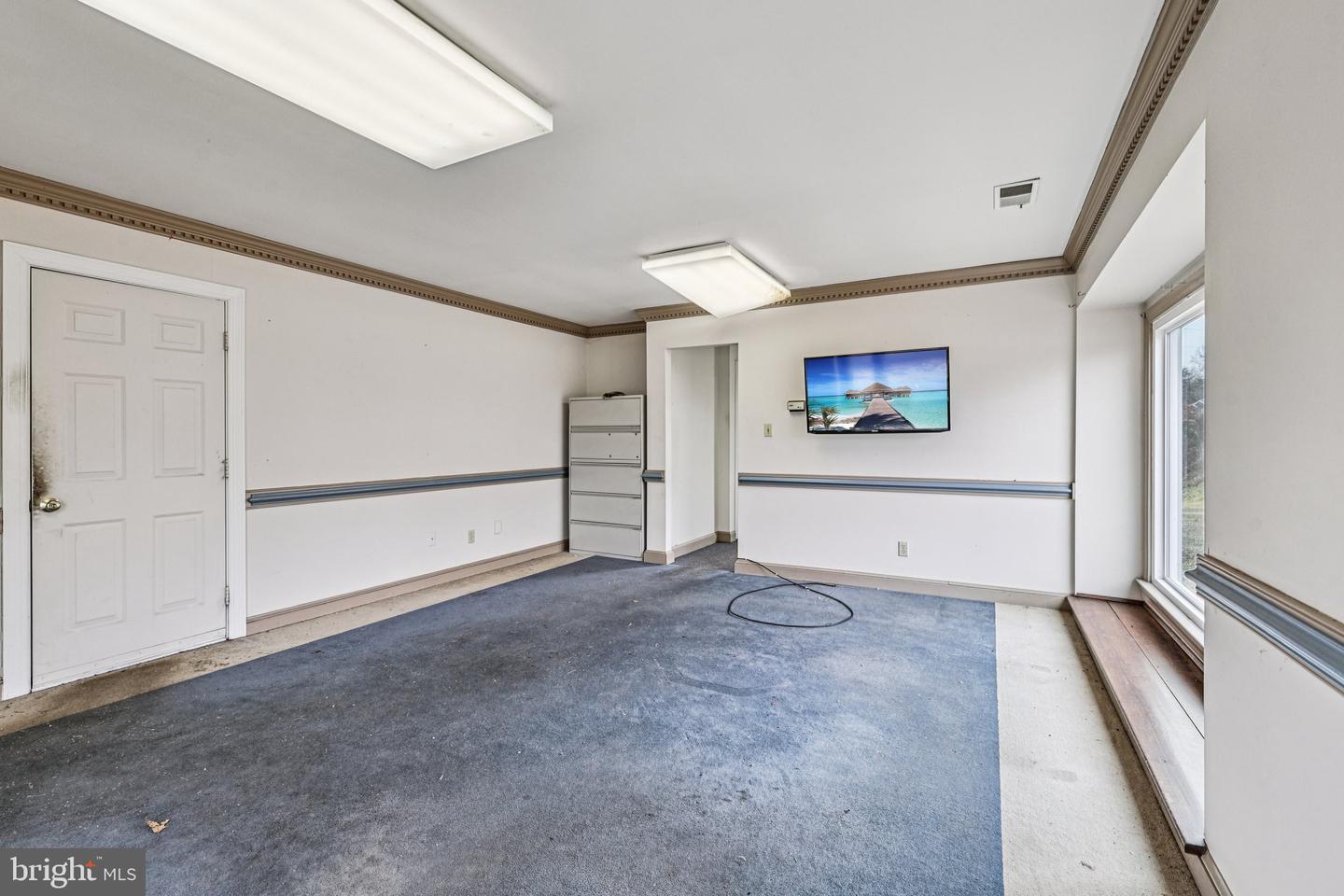 11719 DUMFRIES RD, MANASSAS, Virginia 20112, 3 Bedrooms Bedrooms, ,2 BathroomsBathrooms,Residential,For sale,11719 DUMFRIES RD,VAPW2110616 MLS # VAPW2110616