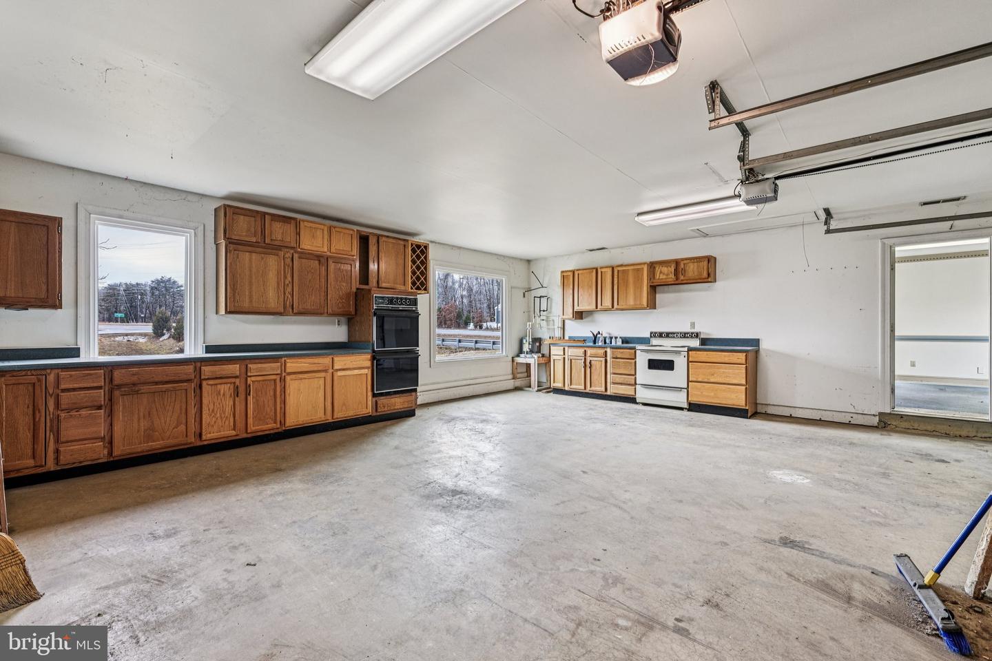 11719 DUMFRIES RD, MANASSAS, Virginia 20112, 3 Bedrooms Bedrooms, ,2 BathroomsBathrooms,Residential,For sale,11719 DUMFRIES RD,VAPW2110616 MLS # VAPW2110616