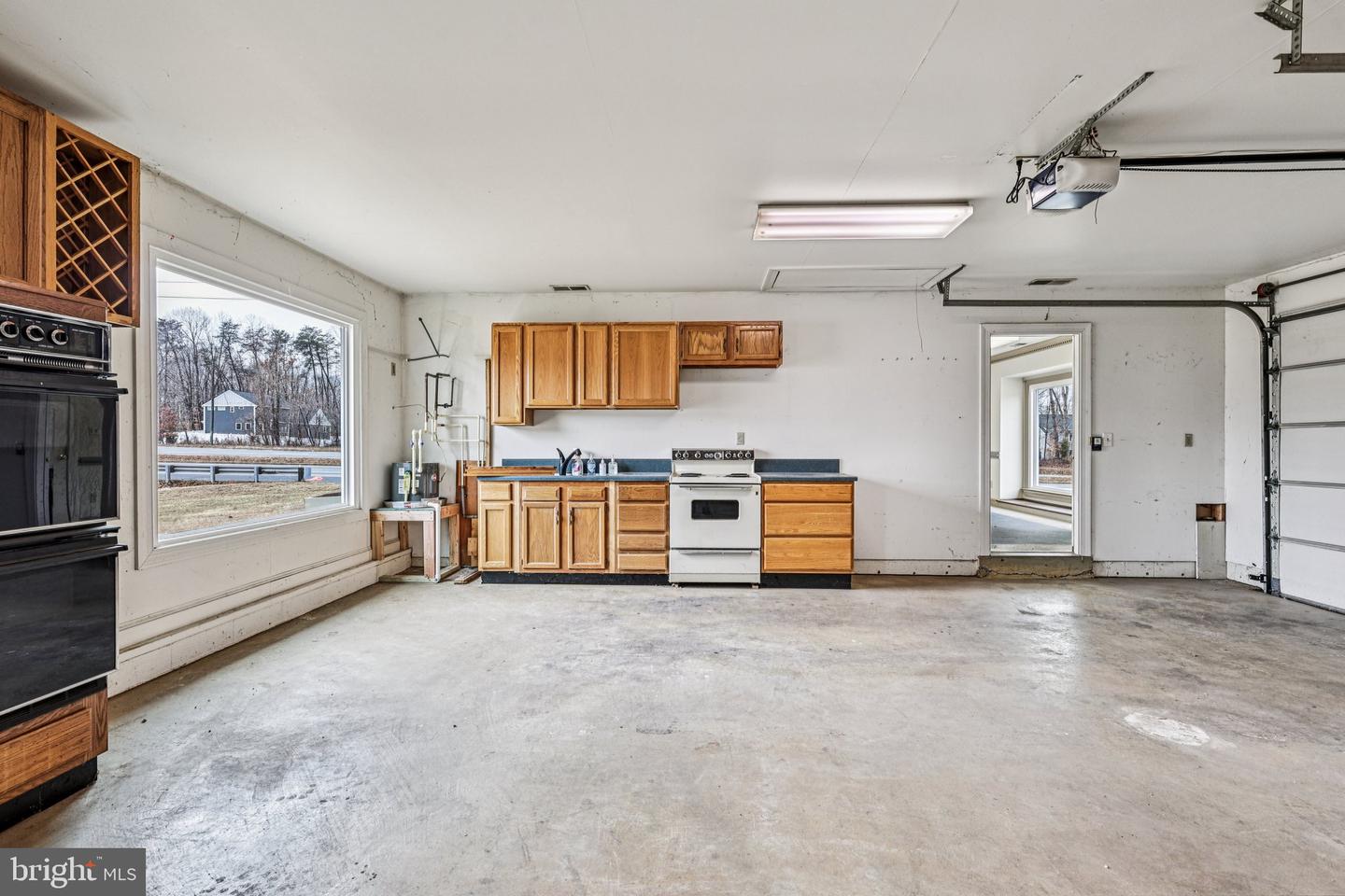 11719 DUMFRIES RD, MANASSAS, Virginia 20112, 3 Bedrooms Bedrooms, ,2 BathroomsBathrooms,Residential,For sale,11719 DUMFRIES RD,VAPW2110616 MLS # VAPW2110616