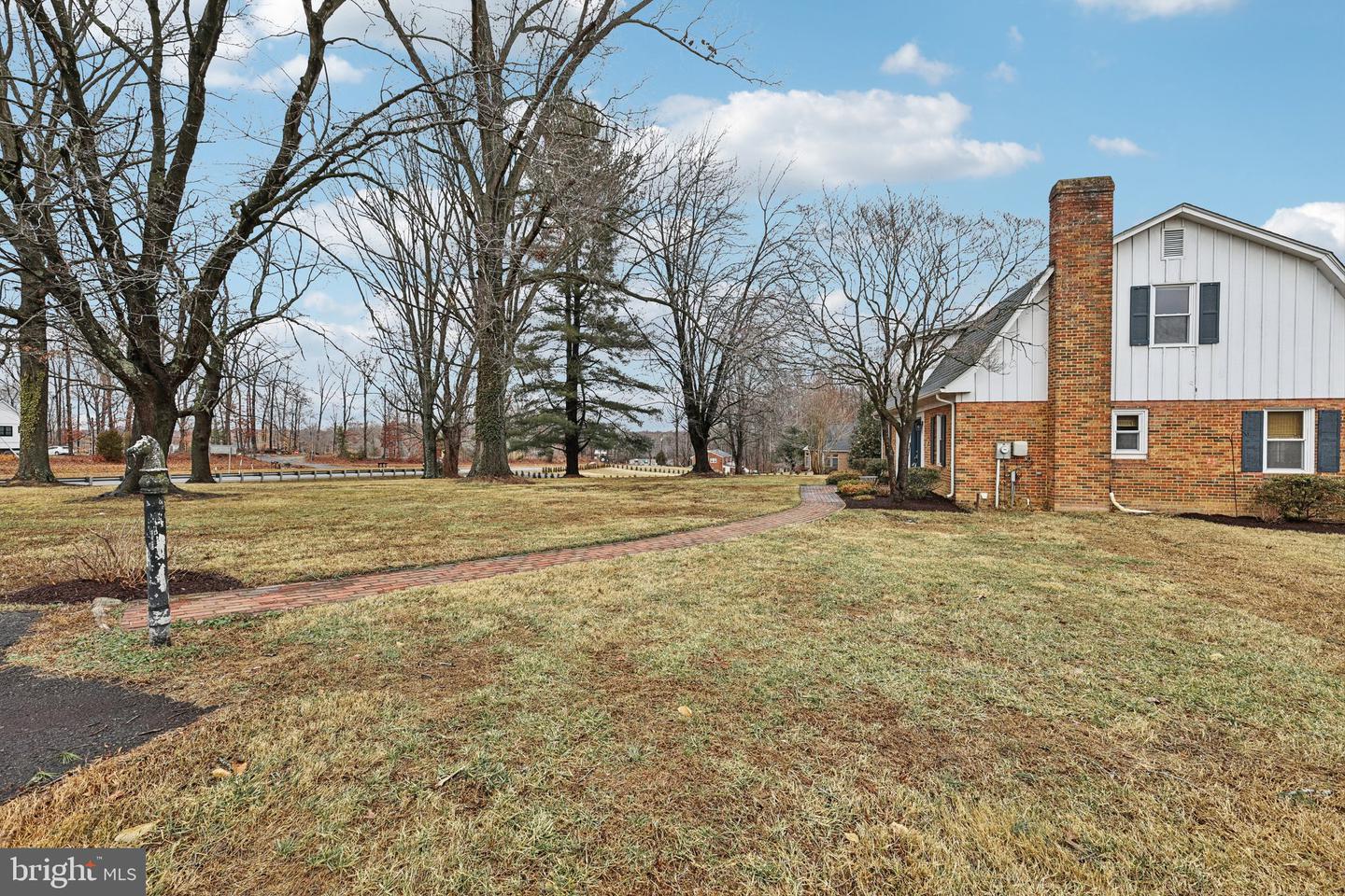 11719 DUMFRIES RD, MANASSAS, Virginia 20112, 3 Bedrooms Bedrooms, ,2 BathroomsBathrooms,Residential,For sale,11719 DUMFRIES RD,VAPW2110616 MLS # VAPW2110616