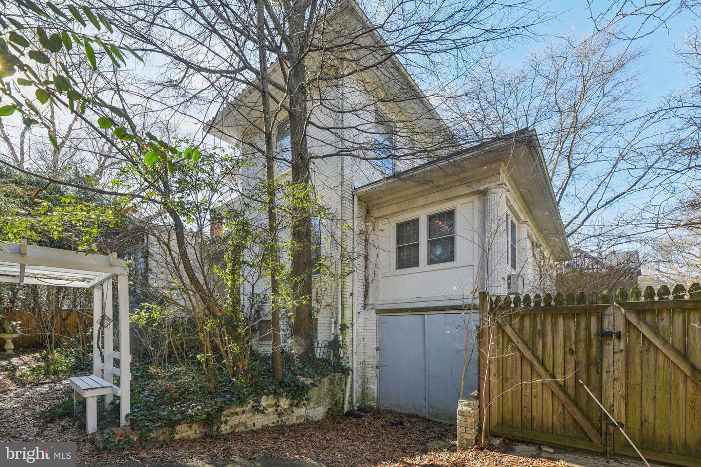 5115 38TH ST NW, WASHINGTON, District Of Columbia 20016, 4 Bedrooms Bedrooms, 18 Rooms Rooms,3 BathroomsBathrooms,Residential,For sale,5115 38TH ST NW,DCDC2241764 MLS # DCDC2241764