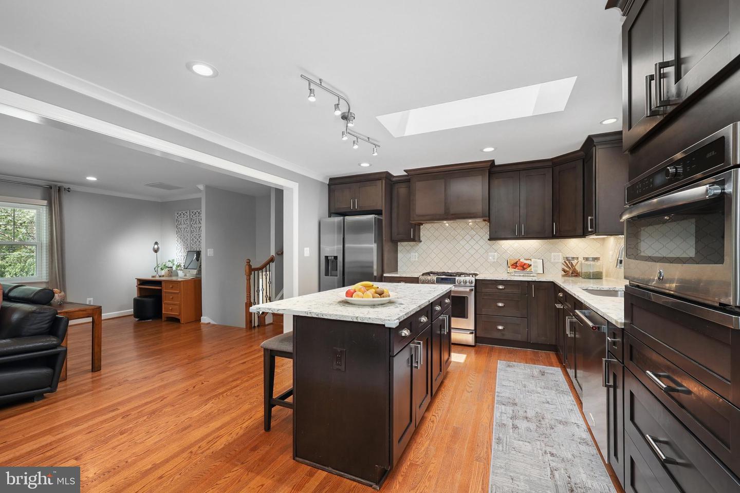 9322 GLENBROOK RD, FAIRFAX, Virginia 22031, 4 Bedrooms Bedrooms, ,3 BathroomsBathrooms,Residential,For sale,9322 GLENBROOK RD,VAFX2287146 MLS # VAFX2287146