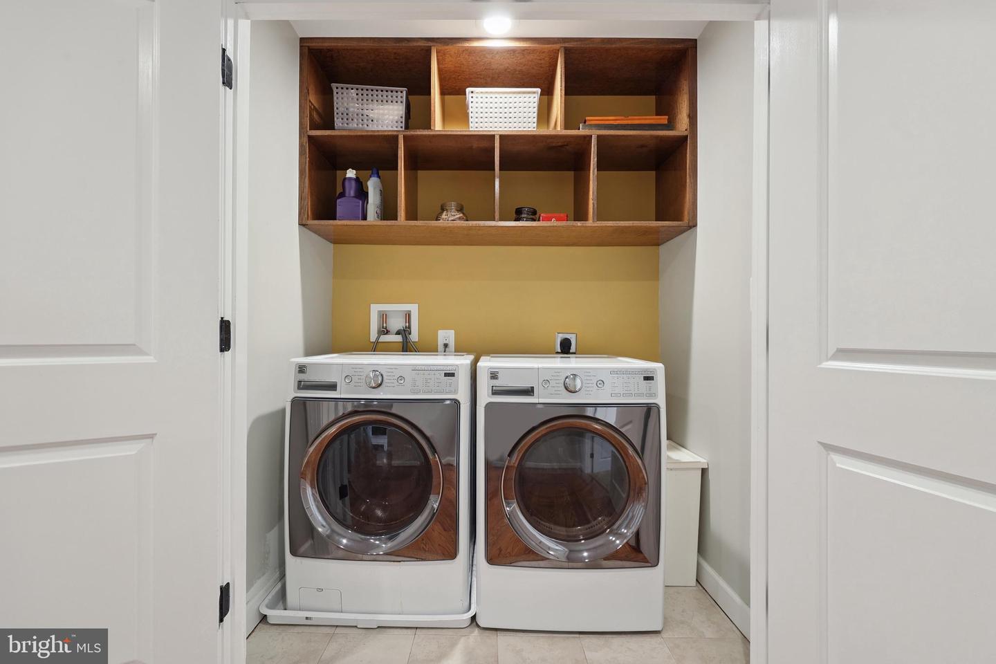 9322 GLENBROOK RD, FAIRFAX, Virginia 22031, 4 Bedrooms Bedrooms, ,3 BathroomsBathrooms,Residential,For sale,9322 GLENBROOK RD,VAFX2287146 MLS # VAFX2287146