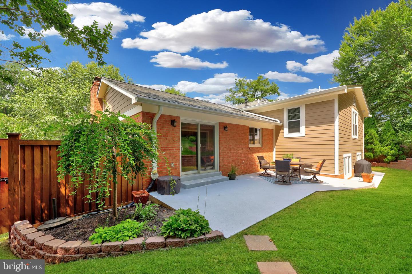 9322 GLENBROOK RD, FAIRFAX, Virginia 22031, 4 Bedrooms Bedrooms, ,3 BathroomsBathrooms,Residential,For sale,9322 GLENBROOK RD,VAFX2287146 MLS # VAFX2287146