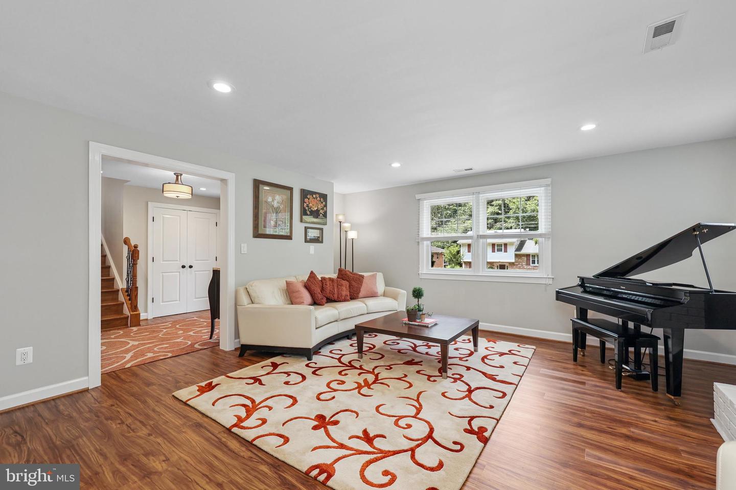 9322 GLENBROOK RD, FAIRFAX, Virginia 22031, 4 Bedrooms Bedrooms, ,3 BathroomsBathrooms,Residential,For sale,9322 GLENBROOK RD,VAFX2287146 MLS # VAFX2287146