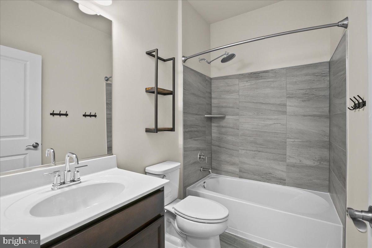 108 DRIBBLER WAY, STAFFORD, Virginia 22554, 5 Bedrooms Bedrooms, ,4 BathroomsBathrooms,Residential,For sale,108 DRIBBLER WAY,VAST2045462 MLS # VAST2045462