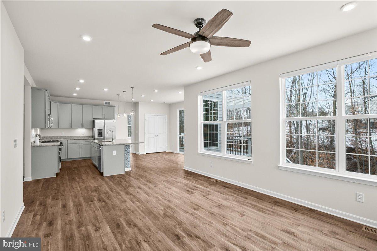 108 DRIBBLER WAY, STAFFORD, Virginia 22554, 5 Bedrooms Bedrooms, ,4 BathroomsBathrooms,Residential,For sale,108 DRIBBLER WAY,VAST2045462 MLS # VAST2045462