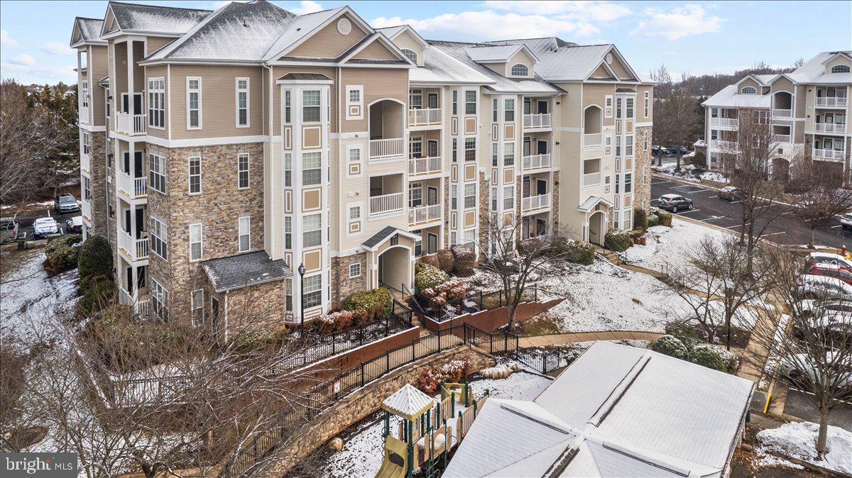 501 SUNSET VIEW TER SE #406, LEESBURG, Virginia 20175, 2 Bedrooms Bedrooms, ,2 BathroomsBathrooms,Residential,For sale,501 SUNSET VIEW TER SE #406,VALO2114704 MLS # VALO2114704
