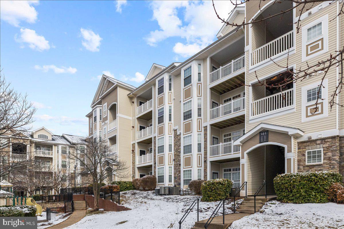 501 SUNSET VIEW TER SE #406, LEESBURG, Virginia 20175, 2 Bedrooms Bedrooms, ,2 BathroomsBathrooms,Residential,For sale,501 SUNSET VIEW TER SE #406,VALO2114704 MLS # VALO2114704
