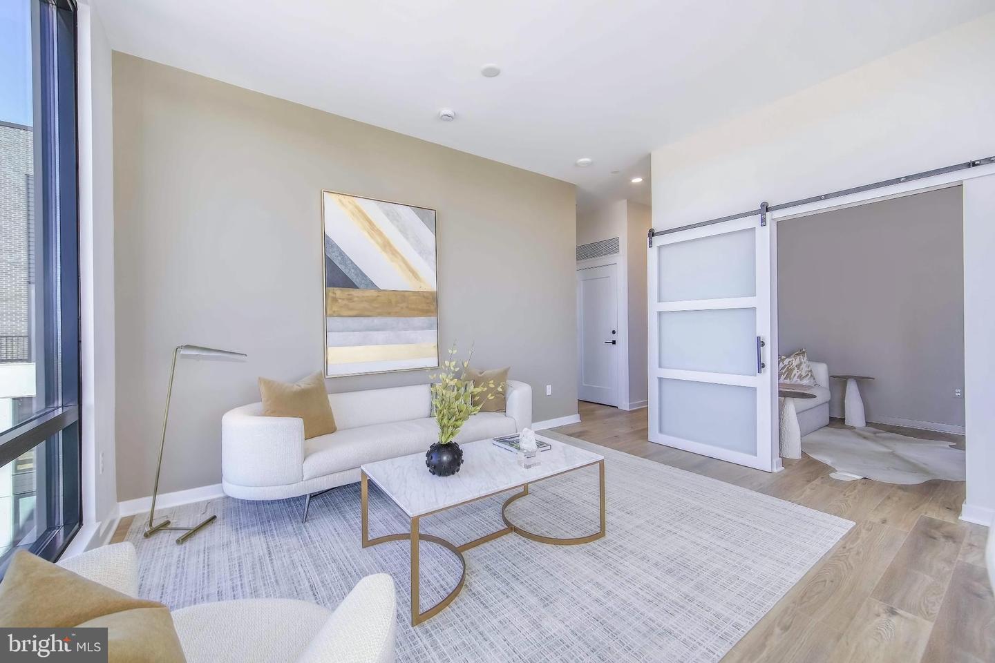 255 W. FALLS STATION BLVD #402, FALLS CHURCH, Virginia 22046, 2 Bedrooms Bedrooms, 5 Rooms Rooms,2 BathroomsBathrooms,Residential,For sale,255 W. FALLS STATION BLVD #402,VAFA2003536 MLS # VAFA2003536