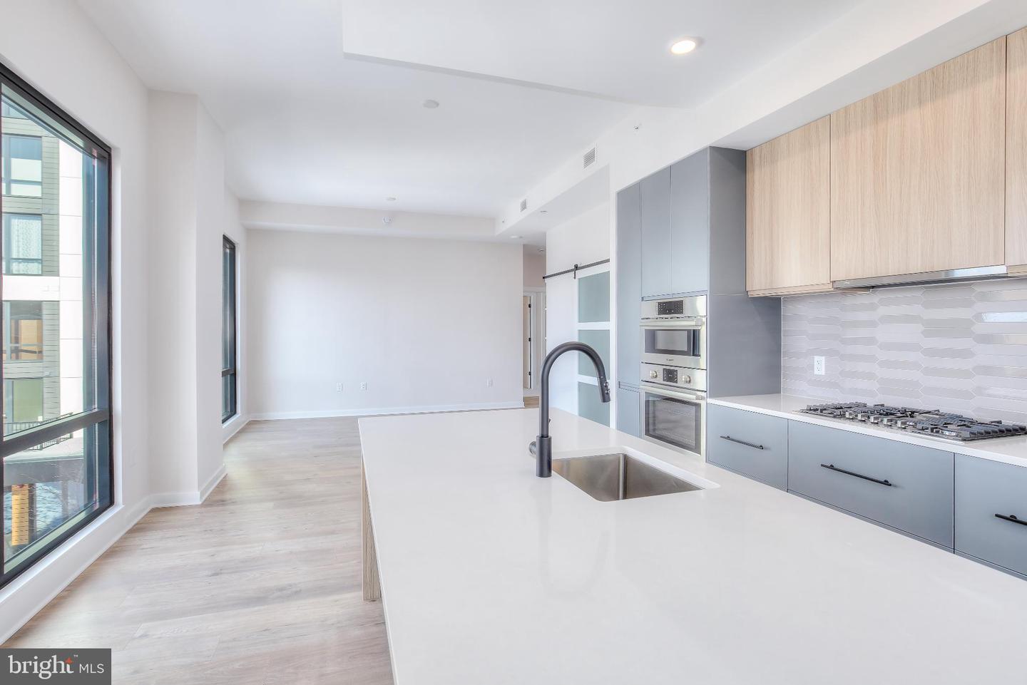 255 W. FALLS STATION BLVD #402, FALLS CHURCH, Virginia 22046, 2 Bedrooms Bedrooms, 5 Rooms Rooms,2 BathroomsBathrooms,Residential,For sale,255 W. FALLS STATION BLVD #402,VAFA2003536 MLS # VAFA2003536