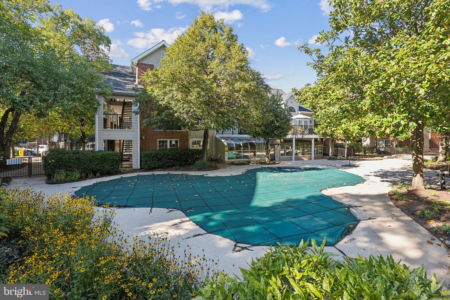 3309 WYNDHAM CIR #1172, ALEXANDRIA, Virginia 22302, 2 Bedrooms Bedrooms, ,2 BathroomsBathrooms,Residential,For sale,3309 WYNDHAM CIR #1172,VAAX2053558 MLS # VAAX2053558