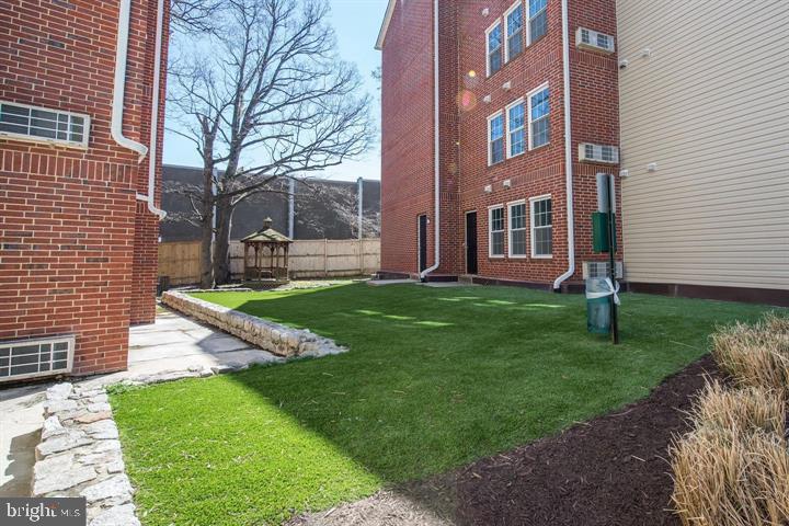 3309 WYNDHAM CIR #1172, ALEXANDRIA, Virginia 22302, 2 Bedrooms Bedrooms, ,2 BathroomsBathrooms,Residential,For sale,3309 WYNDHAM CIR #1172,VAAX2053558 MLS # VAAX2053558