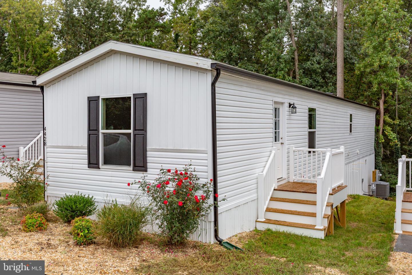 4434 HOTCHKISS ST, FREDERICKSBURG, Virginia 22408, 2 Bedrooms Bedrooms, ,2 BathroomsBathrooms,Residential,For sale,4434 HOTCHKISS ST,VASP2038910 MLS # VASP2038910 4434 HOTCHKISS ST, FREDERICKSBURG, Virginia 22408, 2 Bedrooms Bedrooms, ,2 BathroomsBathrooms,Residential,For sale,4434 HOTCHKISS ST,VASP2038910 MLS # VASP2038910