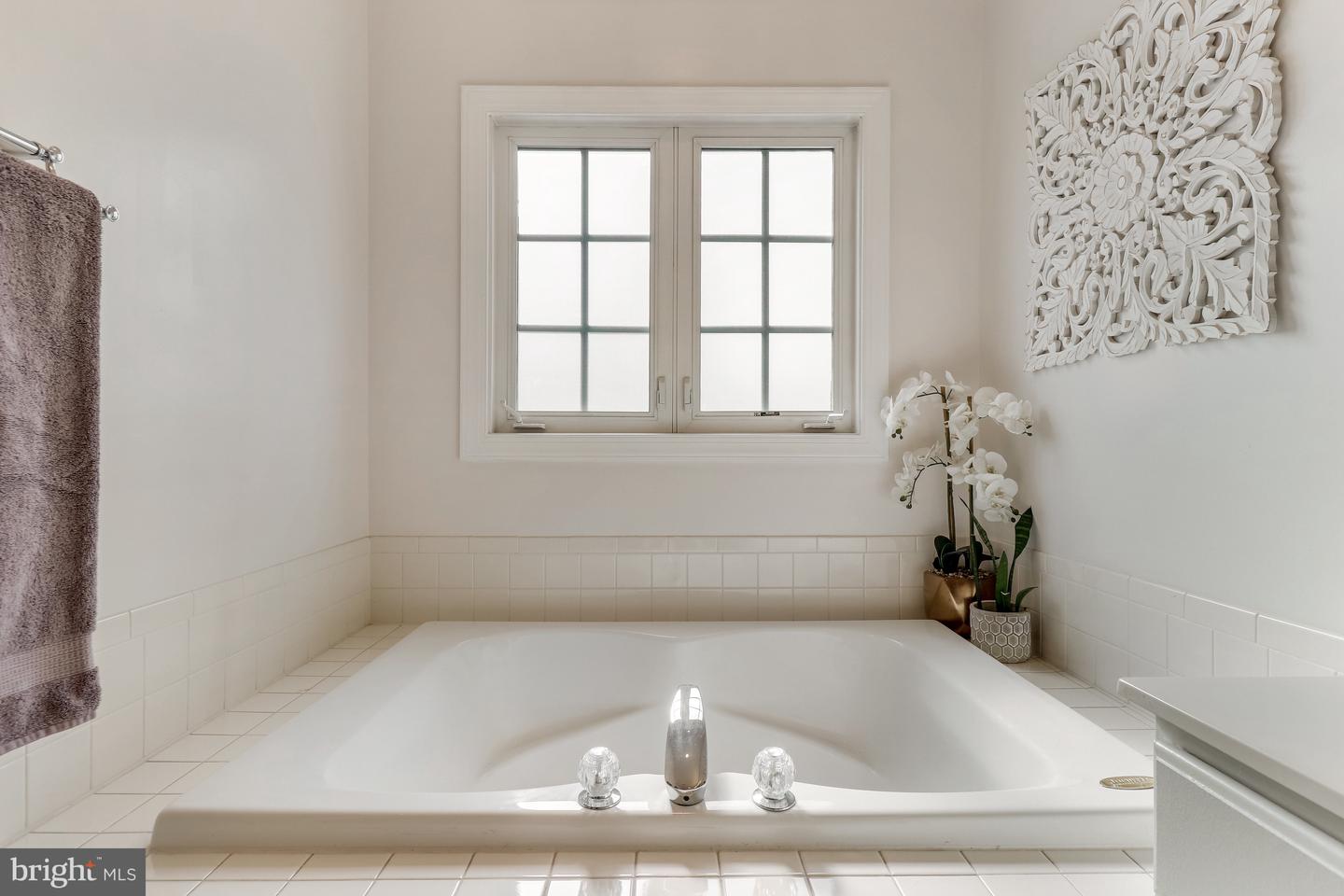 5826 PEARSON LN, ALEXANDRIA, Virginia 22304, 3 Bedrooms Bedrooms, ,3 BathroomsBathrooms,Residential,For sale,5826 PEARSON LN,VAAX2053594 MLS # VAAX2053594 5826 PEARSON LN, ALEXANDRIA, Virginia 22304, 3 Bedrooms Bedrooms, ,3 BathroomsBathrooms,Residential,For sale,5826 PEARSON LN,VAAX2053594 MLS # VAAX2053594