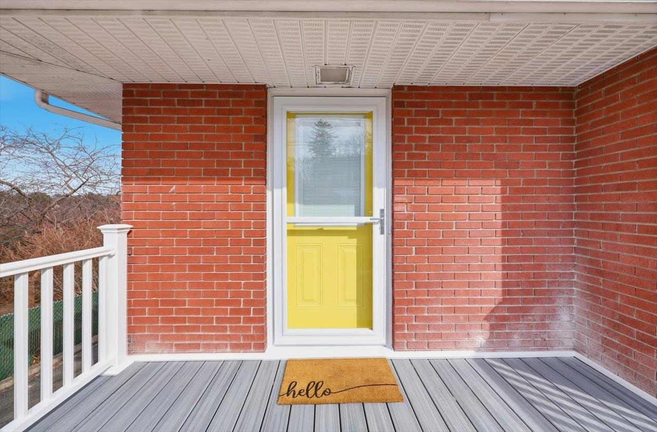 11 PARTLOW ST, STAUNTON, Virginia 24401, 4 Bedrooms Bedrooms, ,2 BathroomsBathrooms,Residential,11 PARTLOW ST,673569 MLS # 673569