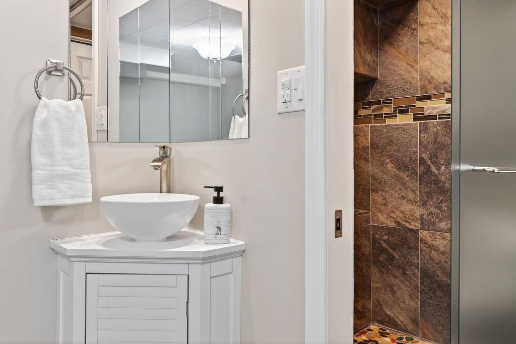 725 AINTREE PL, STAUNTON, Virginia 24401, 3 Bedrooms Bedrooms, ,2 BathroomsBathrooms,Residential,725 AINTREE PL,673584 MLS # 673584