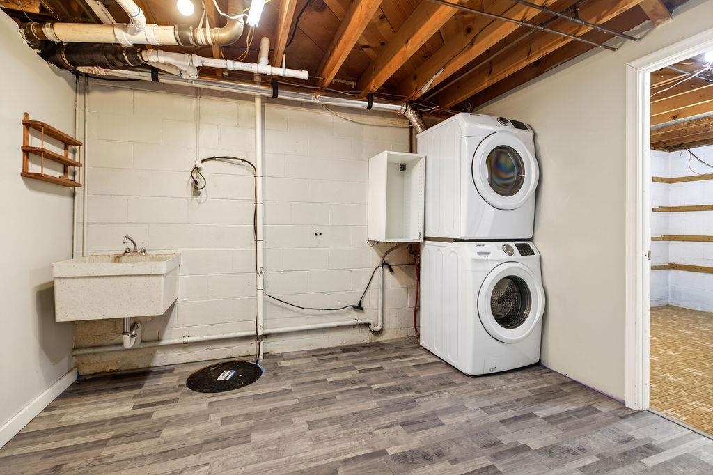 725 AINTREE PL, STAUNTON, Virginia 24401, 3 Bedrooms Bedrooms, ,2 BathroomsBathrooms,Residential,725 AINTREE PL,673584 MLS # 673584