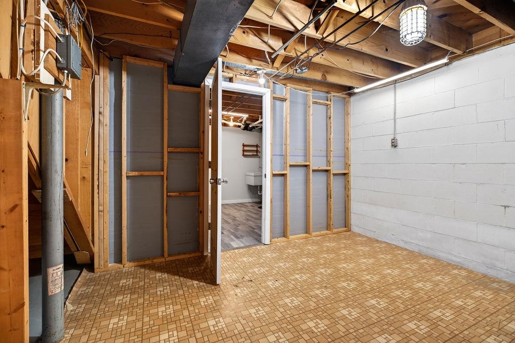 725 AINTREE PL, STAUNTON, Virginia 24401, 3 Bedrooms Bedrooms, ,2 BathroomsBathrooms,Residential,725 AINTREE PL,673584 MLS # 673584