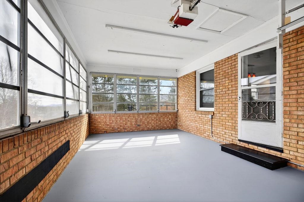 725 AINTREE PL, STAUNTON, Virginia 24401, 3 Bedrooms Bedrooms, ,2 BathroomsBathrooms,Residential,725 AINTREE PL,673584 MLS # 673584