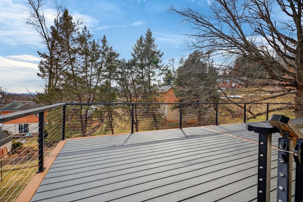 725 AINTREE PL, STAUNTON, Virginia 24401, 3 Bedrooms Bedrooms, ,2 BathroomsBathrooms,Residential,725 AINTREE PL,673584 MLS # 673584