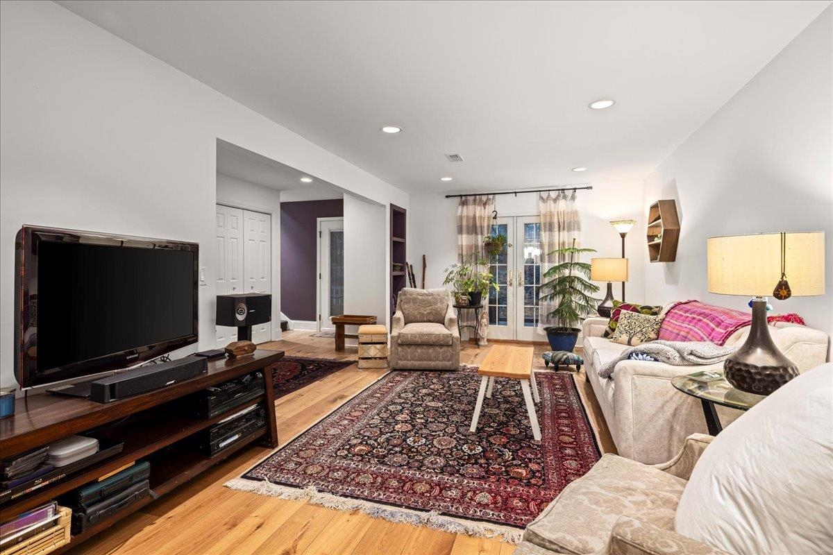 182 EMERALD DR, HARRISONBURG, Virginia 22801, 2 Bedrooms Bedrooms, ,1 BathroomBathrooms,Residential,Emerald City Treasure,182 EMERALD DR,673586 MLS # 673586