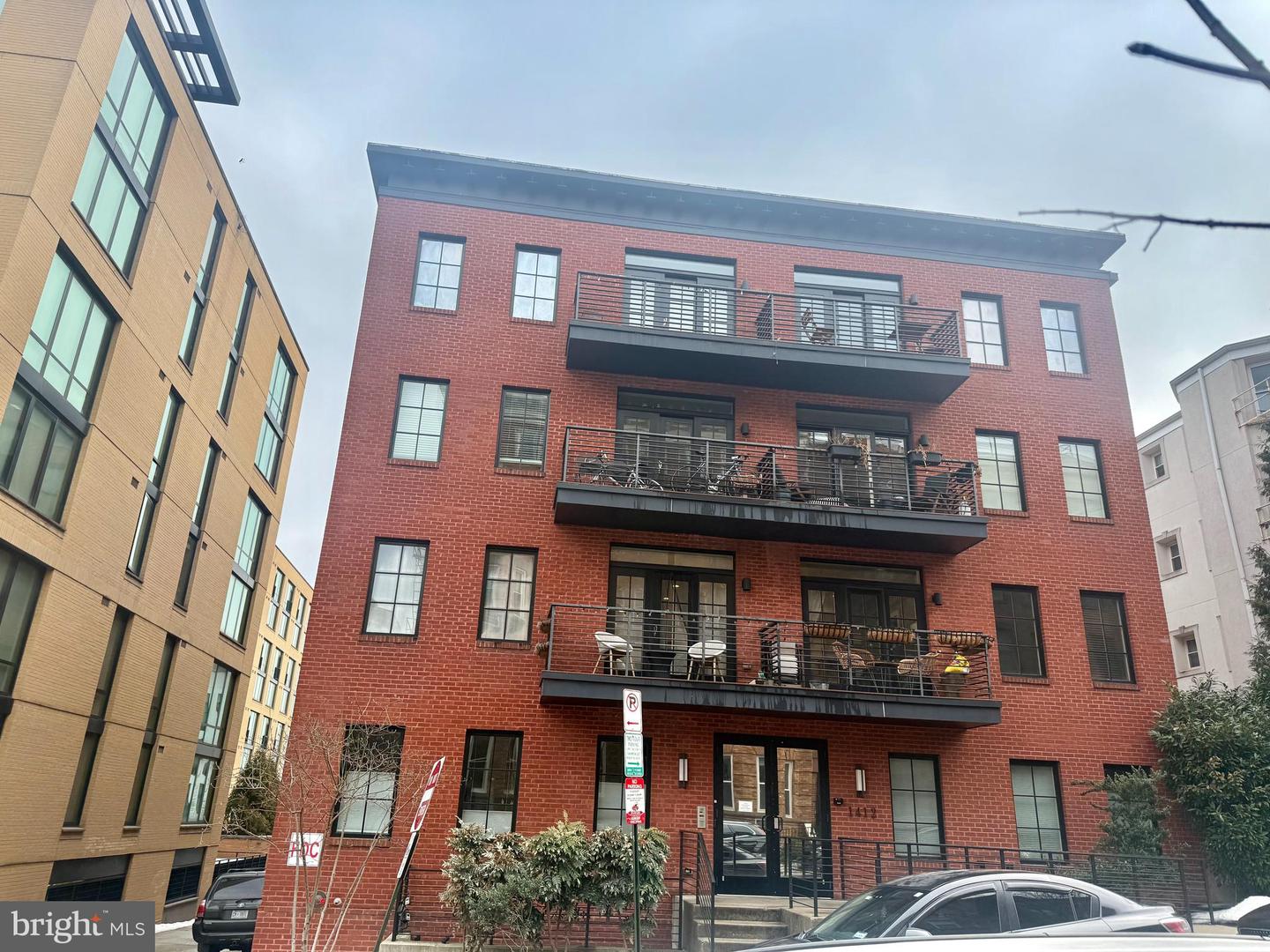 1412 CHAPIN ST NW #302, WASHINGTON, District Of Columbia 20009, 2 Bedrooms Bedrooms, 3 Rooms Rooms,2 BathroomsBathrooms,Residential,For sale,1412 CHAPIN ST NW #302,DCDC2244154 MLS # DCDC2244154