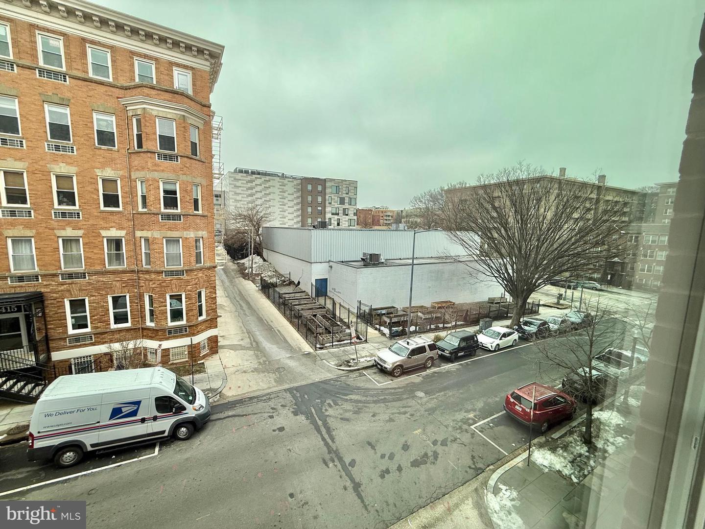 1412 CHAPIN ST NW #302, WASHINGTON, District Of Columbia 20009, 2 Bedrooms Bedrooms, 3 Rooms Rooms,2 BathroomsBathrooms,Residential,For sale,1412 CHAPIN ST NW #302,DCDC2244154 MLS # DCDC2244154