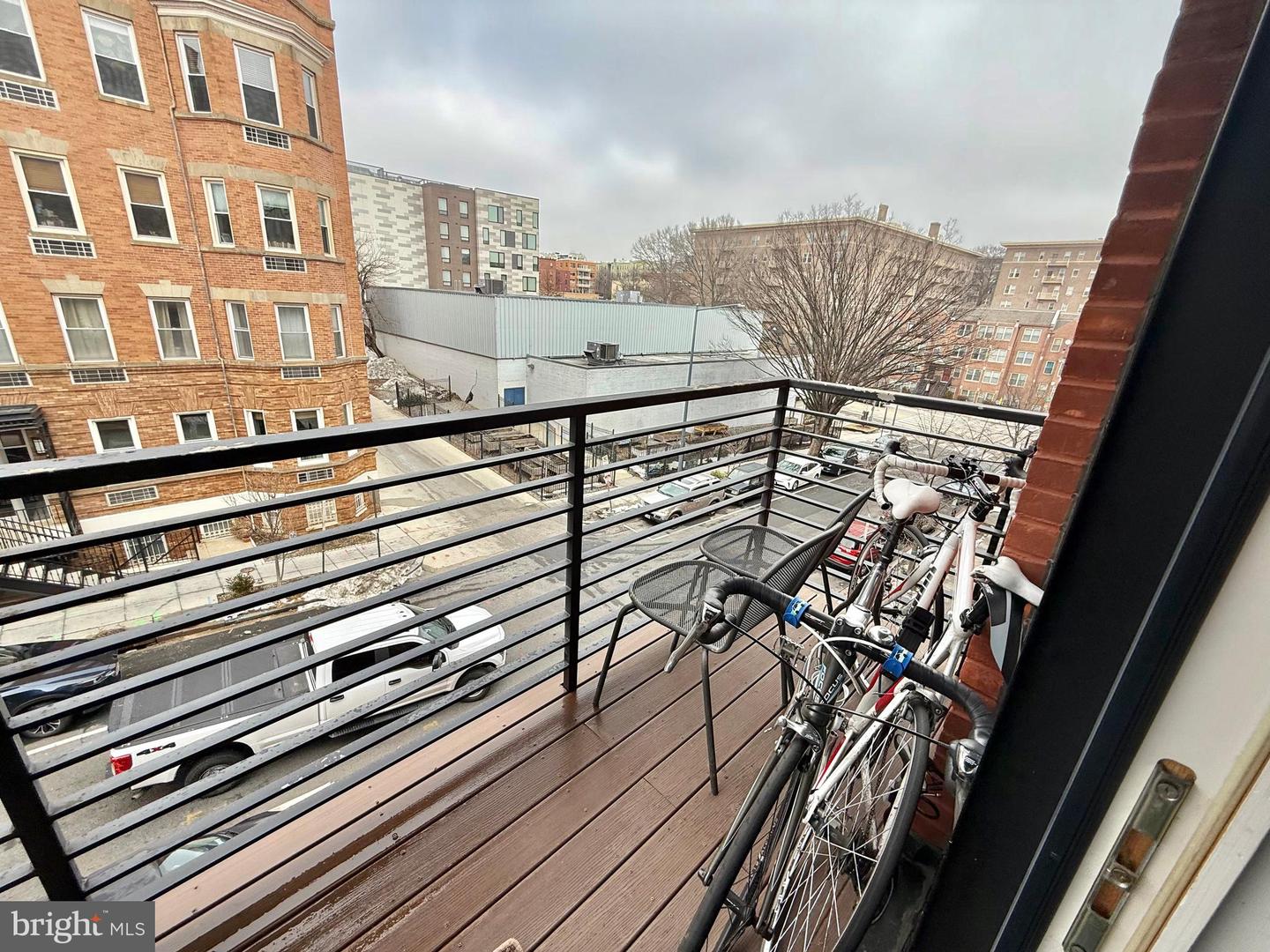 1412 CHAPIN ST NW #302, WASHINGTON, District Of Columbia 20009, 2 Bedrooms Bedrooms, 3 Rooms Rooms,2 BathroomsBathrooms,Residential,For sale,1412 CHAPIN ST NW #302,DCDC2244154 MLS # DCDC2244154