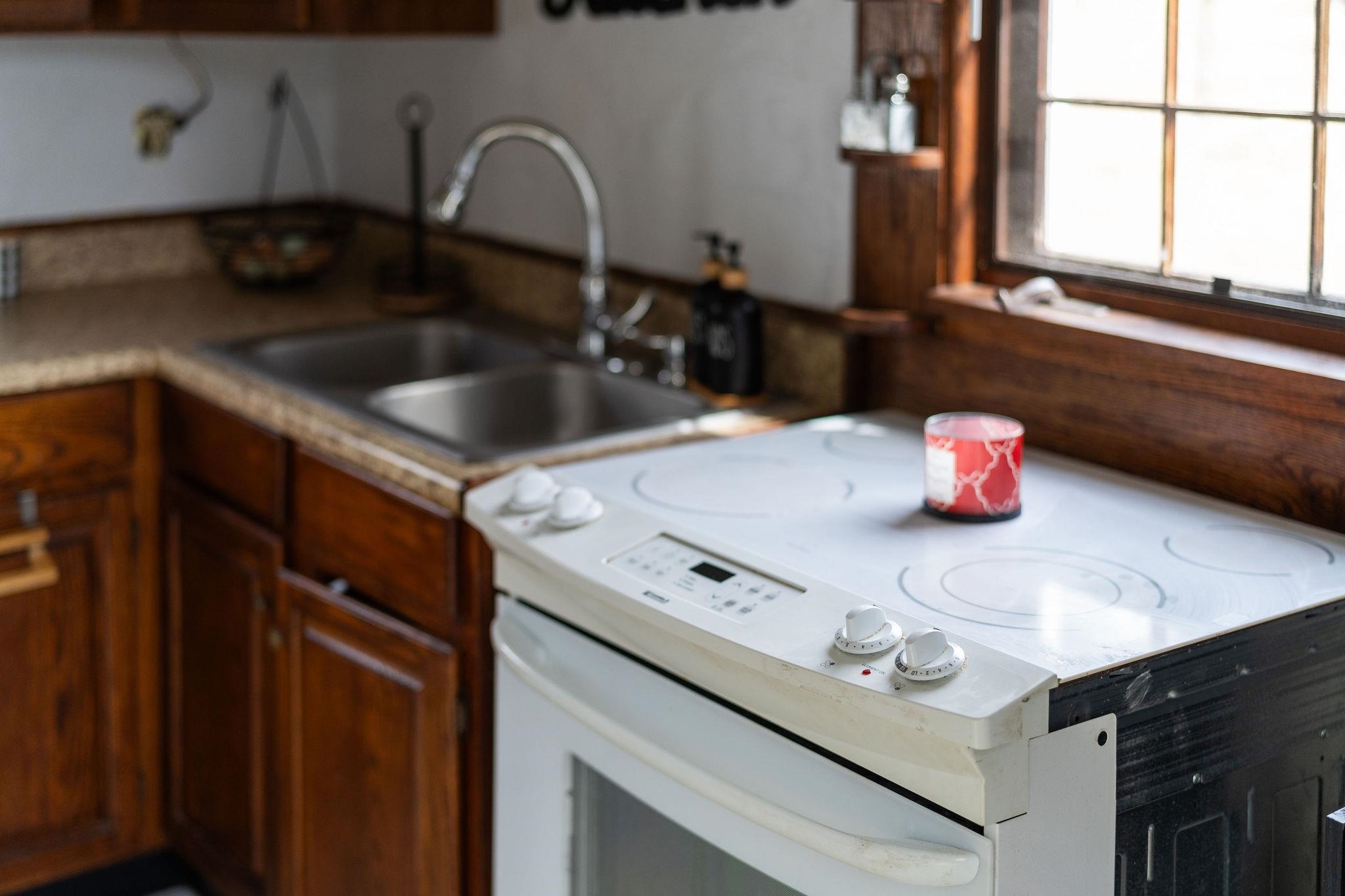 503 AUGUSTA AVE, GROTTOES, Virginia 24441, 3 Bedrooms Bedrooms, ,1 BathroomBathrooms,Residential,503 AUGUSTA AVE,673591 MLS # 673591