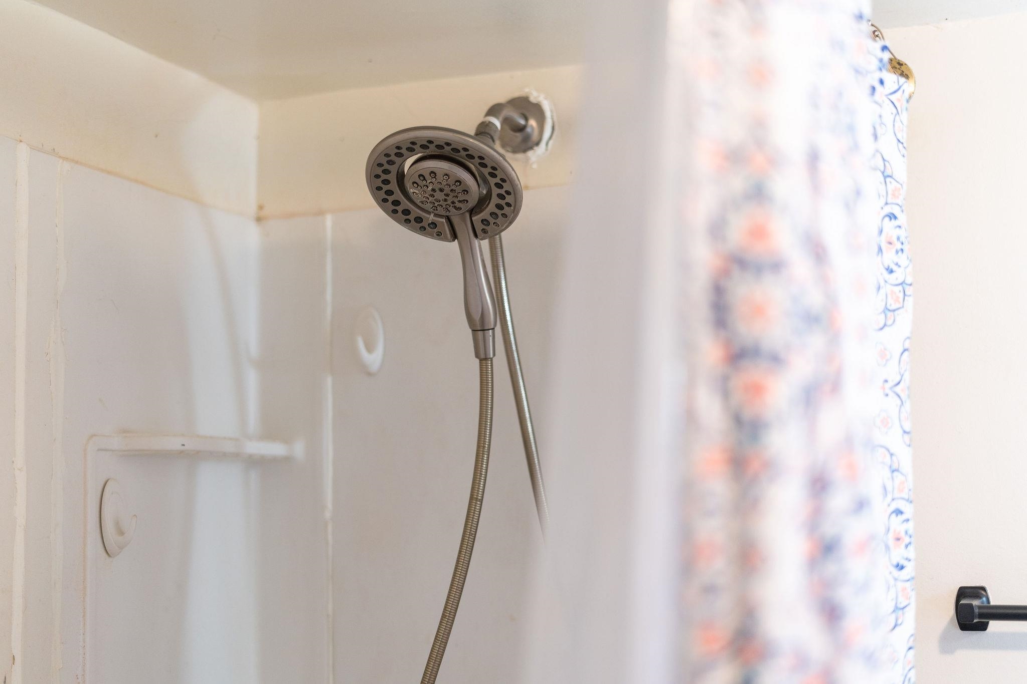 503 AUGUSTA AVE, GROTTOES, Virginia 24441, 3 Bedrooms Bedrooms, ,1 BathroomBathrooms,Residential,503 AUGUSTA AVE,673591 MLS # 673591