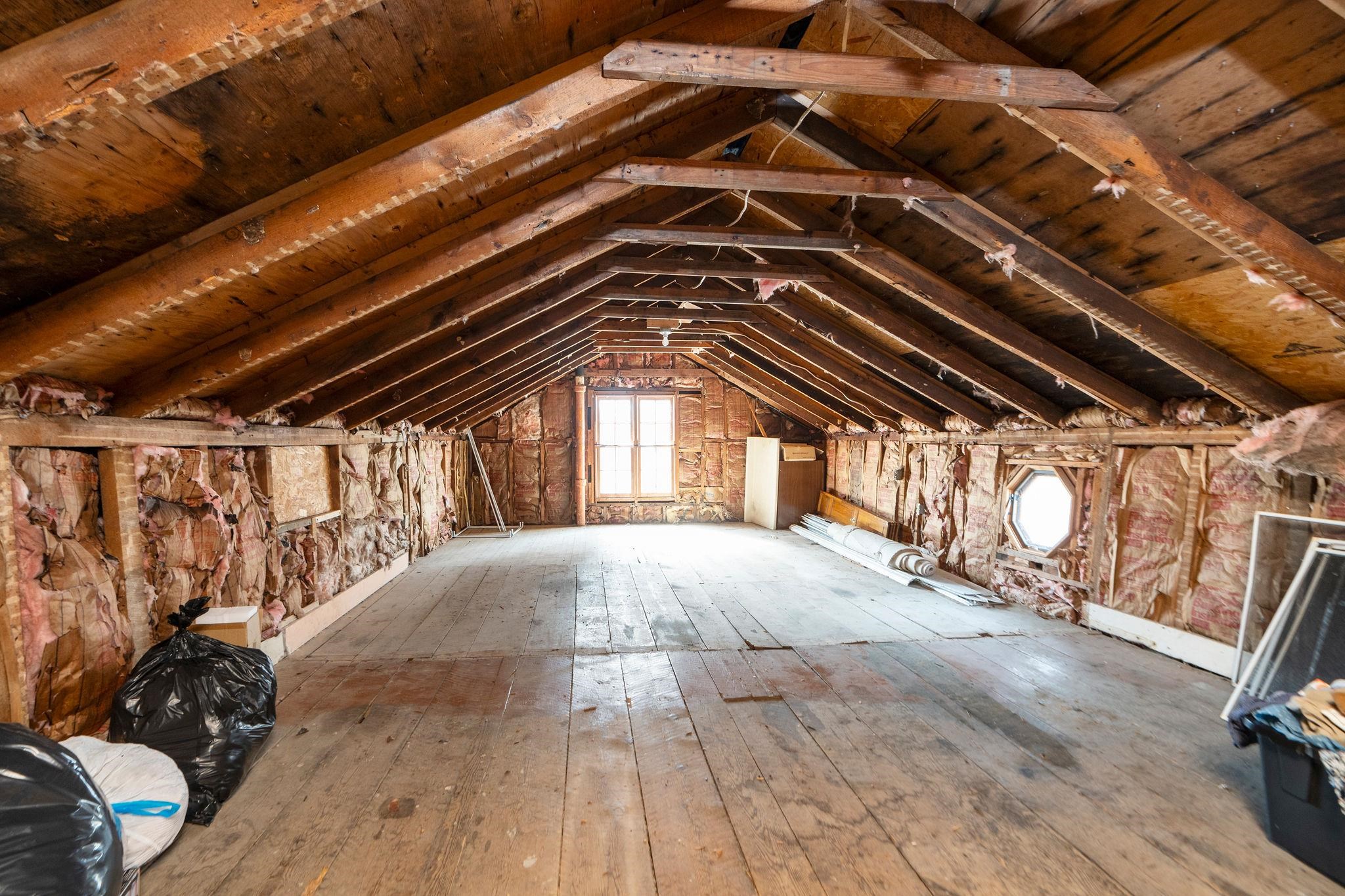 503 AUGUSTA AVE, GROTTOES, Virginia 24441, 3 Bedrooms Bedrooms, ,1 BathroomBathrooms,Residential,503 AUGUSTA AVE,673591 MLS # 673591