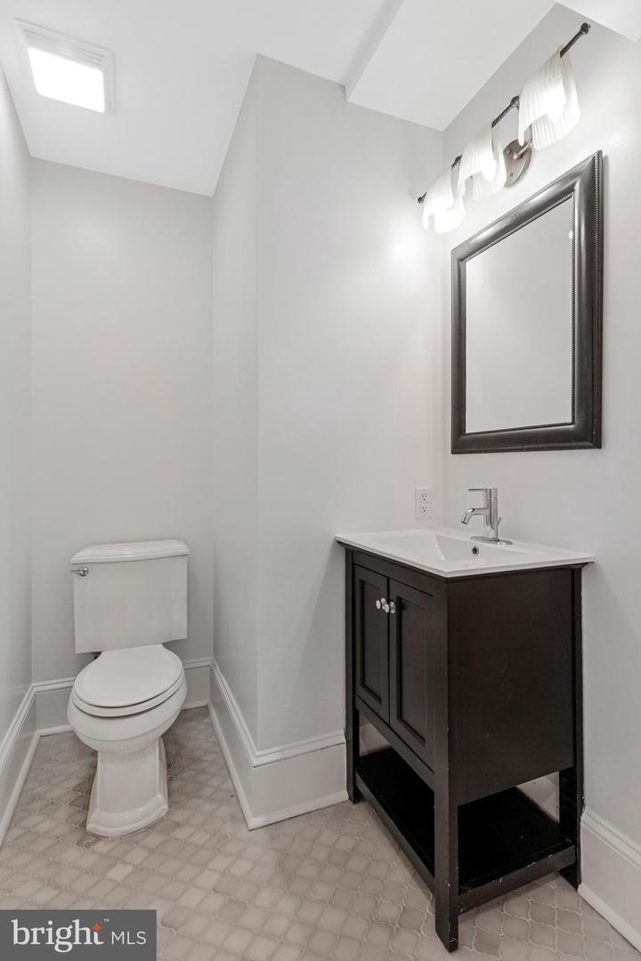 629 4TH ST NE #1, WASHINGTON, District Of Columbia 20002, 2 Bedrooms Bedrooms, ,1 BathroomBathrooms,Residential,For sale,629 4TH ST NE #1,DCDC2244264 MLS # DCDC2244264 629 4TH ST NE #1, WASHINGTON, District Of Columbia 20002, 2 Bedrooms Bedrooms, ,1 BathroomBathrooms,Residential,For sale,629 4TH ST NE #1,DCDC2244264 MLS # DCDC2244264