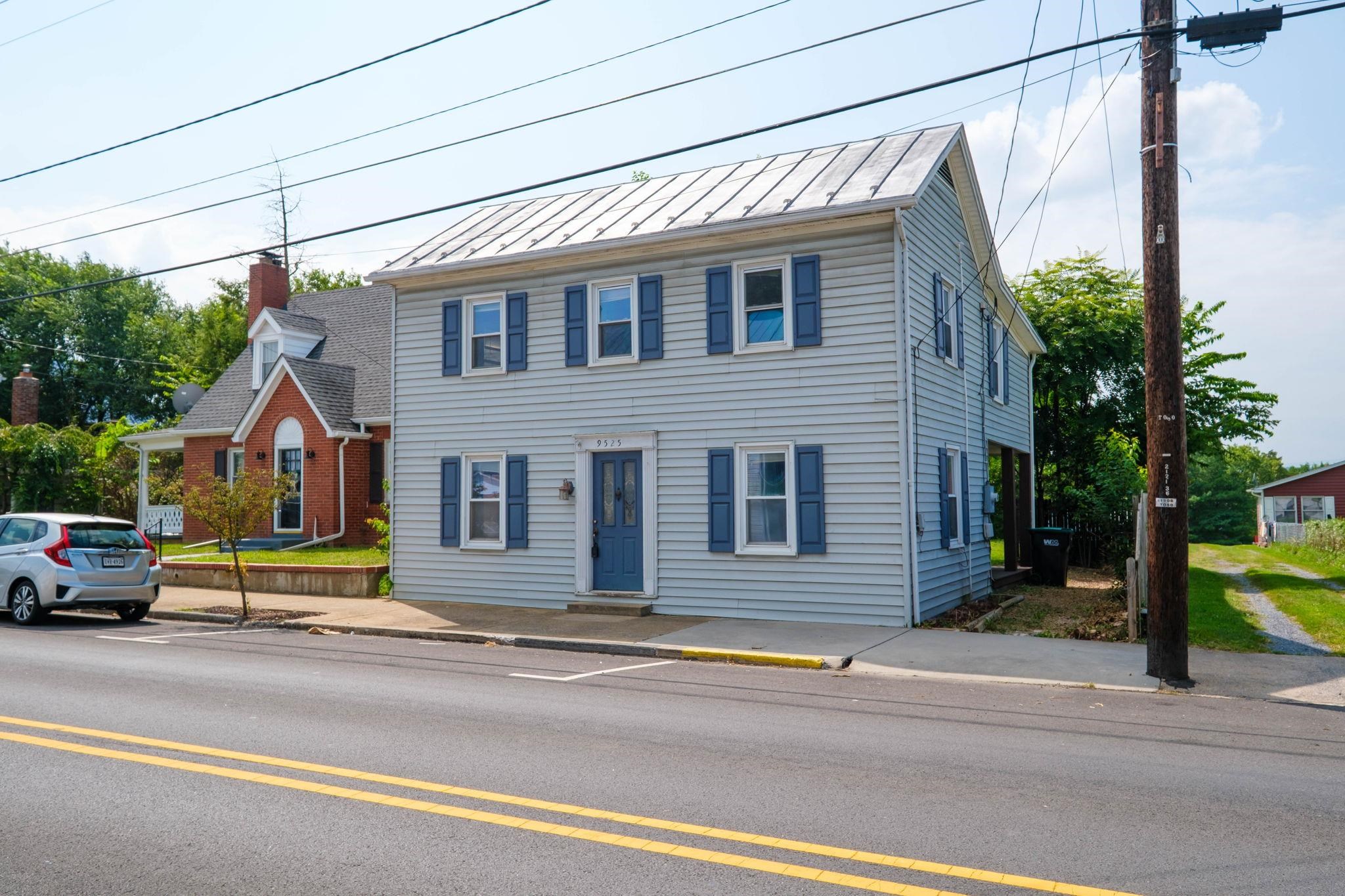 9525 S CONGRESS ST, NEW MARKET, Virginia 22844, 4 Bedrooms Bedrooms, ,1 BathroomBathrooms,Residential,9525 S CONGRESS ST,673593 MLS # 673593