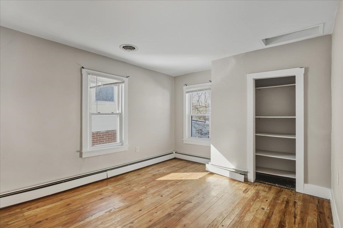 9525 S CONGRESS ST, NEW MARKET, Virginia 22844, 4 Bedrooms Bedrooms, ,1 BathroomBathrooms,Residential,9525 S CONGRESS ST,673593 MLS # 673593